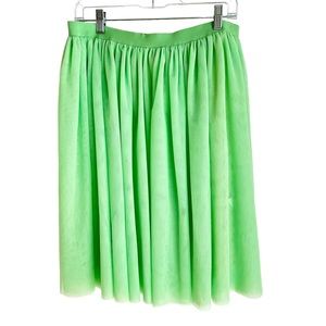 The House of Flynn Green Tulle Full Gathered Skirt Size Large
